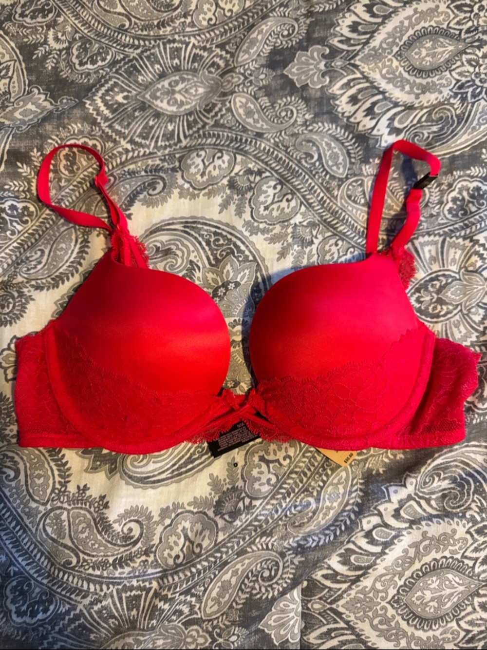 Victoria's Secret Bright Red Lace T-Shirt Bra